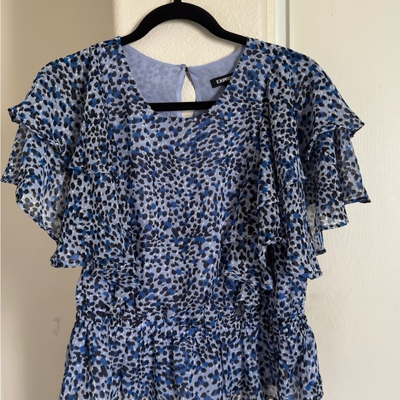 EXPRESS Leopard Print Tiered Ruffle Sleeve Peplum Top - Picture 1 of 6